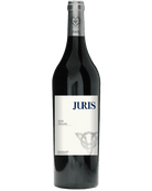Juris Tricata 2020 Rotwein in 0,75-L-Flasche, dunkle Rotweinflasche mit Weinlogo und Weinname auf Etikett